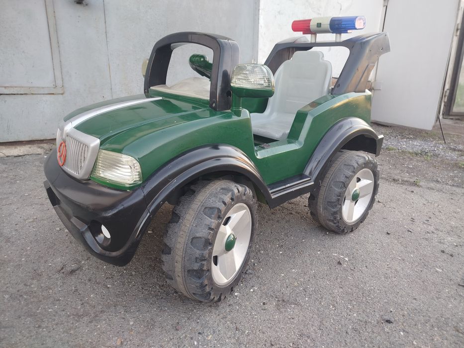 Электромобиль детский.