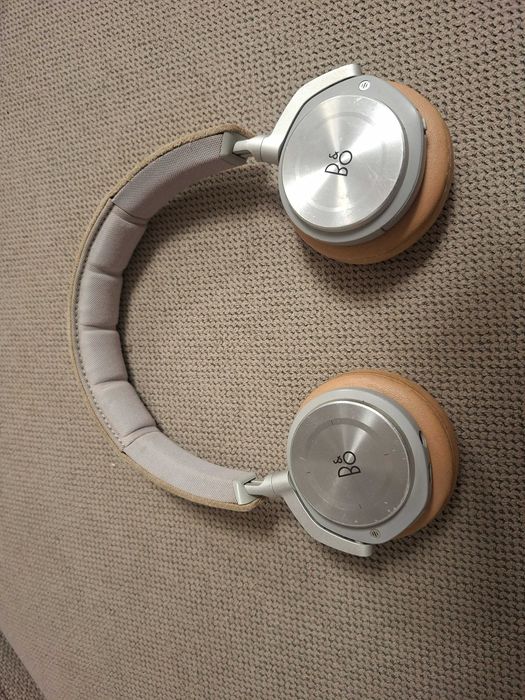 Casti On Ear Bang & Olufsen BeoPlay H8