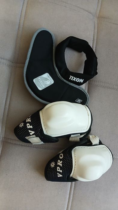 Форма для занятия хоккеем