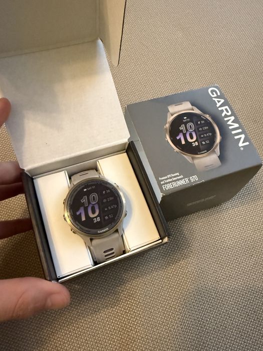 Garmin Forerunner 970 auriu full box, ca nou si in garanție