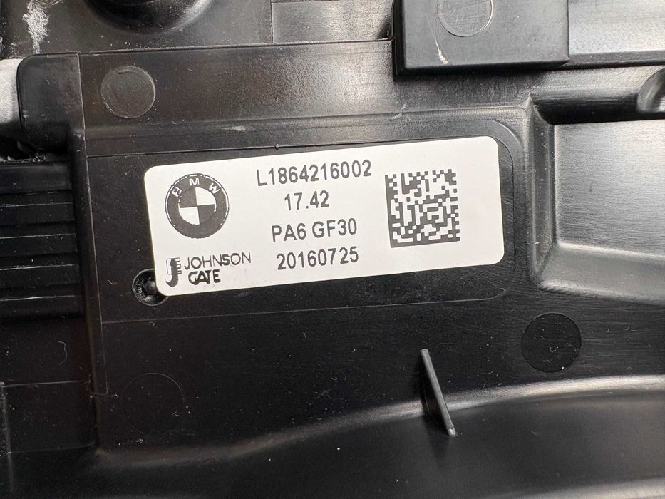 Оригинална Пачка С Радиатори И Перка 400W За БМВ Ф07 Ф10 Ф11  7618768 8672011 BMW F10 F11 F07