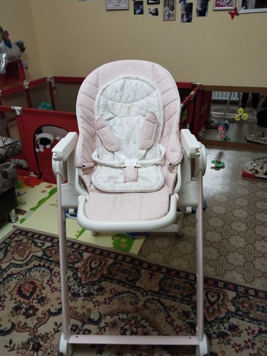 Детский стульчик для кормления