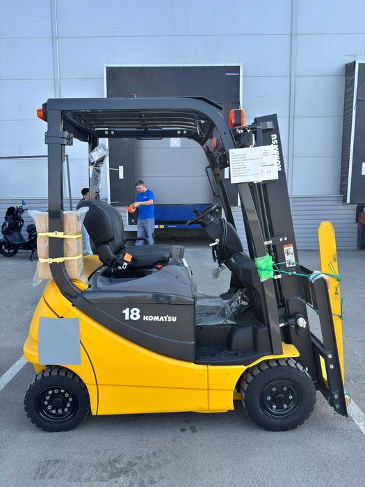 Электропогрузчик Komatsu FB18-12