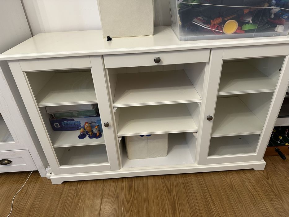 Set Jysk Comoda+Vitrina