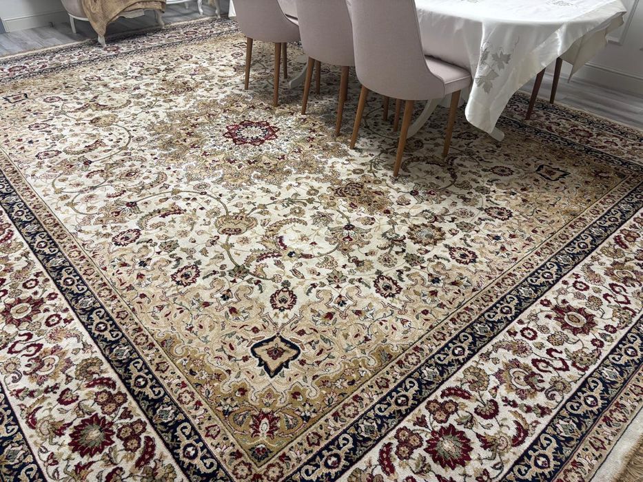 Продам ковёр 4 на 5