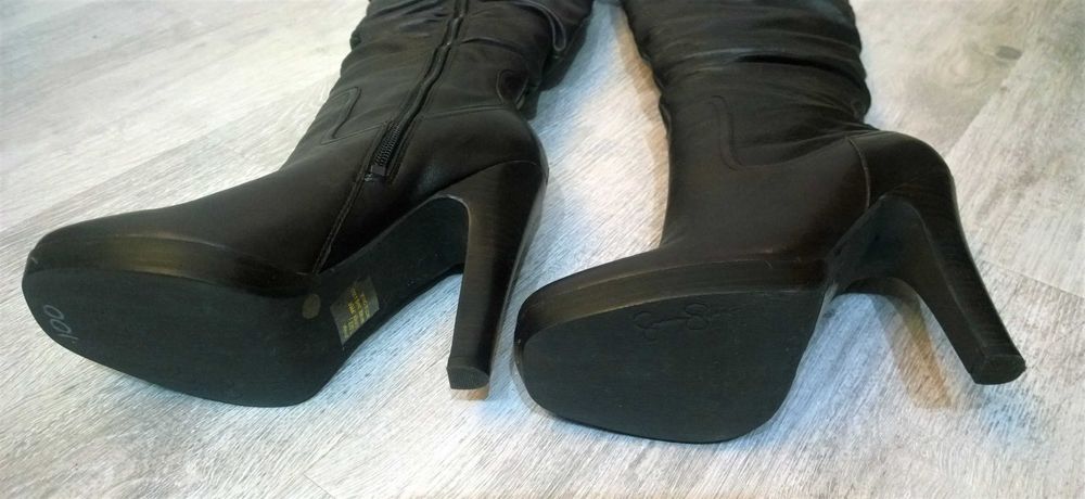 Скидка! Шикарные сапоги стилетто JESSICA SIMPSON