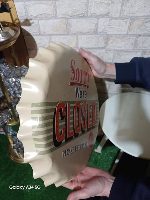 Метална табела closed