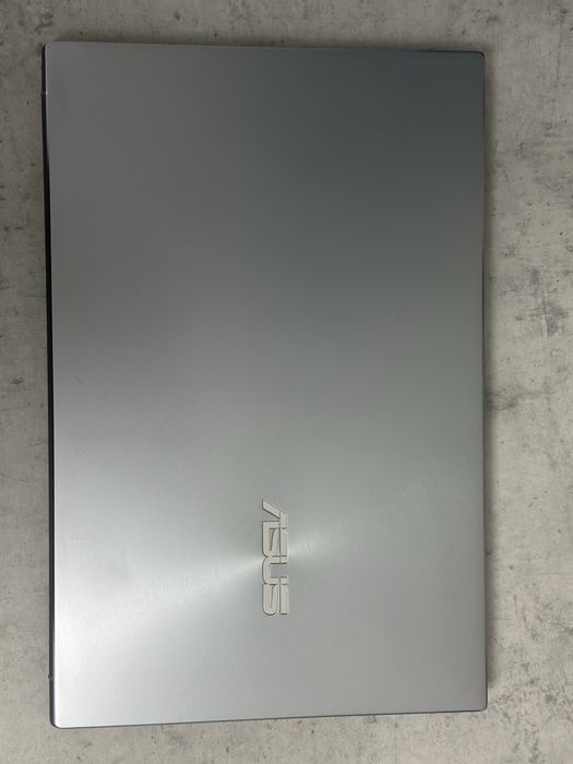 Asus Zenbook 14 ryzen 5