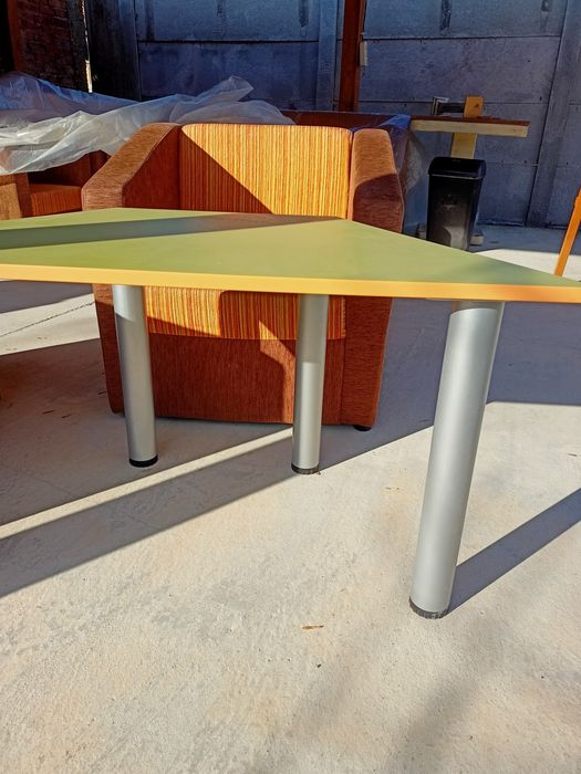 Детски маси и фотьойли