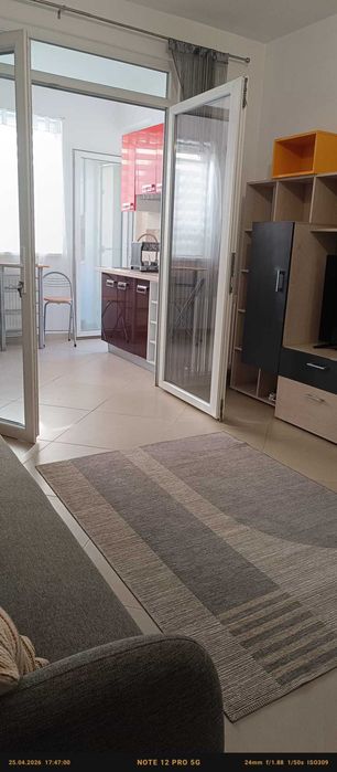 Proprietar inchiriez Studio Viva Residence