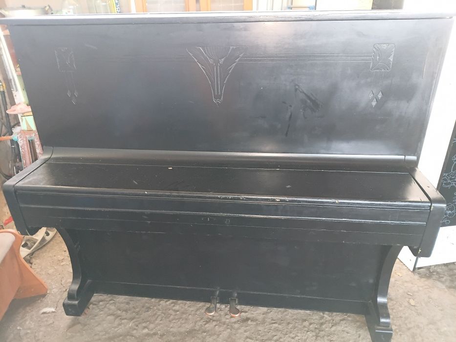 Продам пианино аккорд