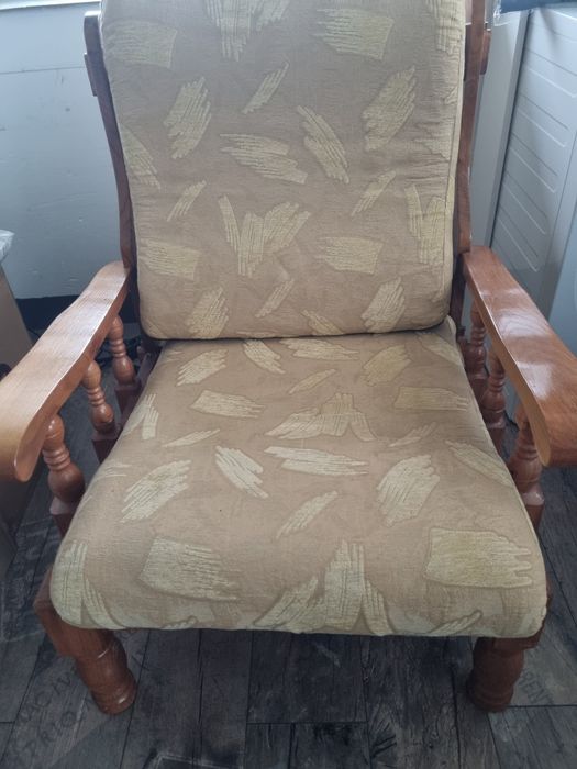 Ръчно изработени Дивани от Бряст