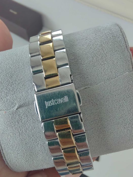 Часовник Just cavalli
