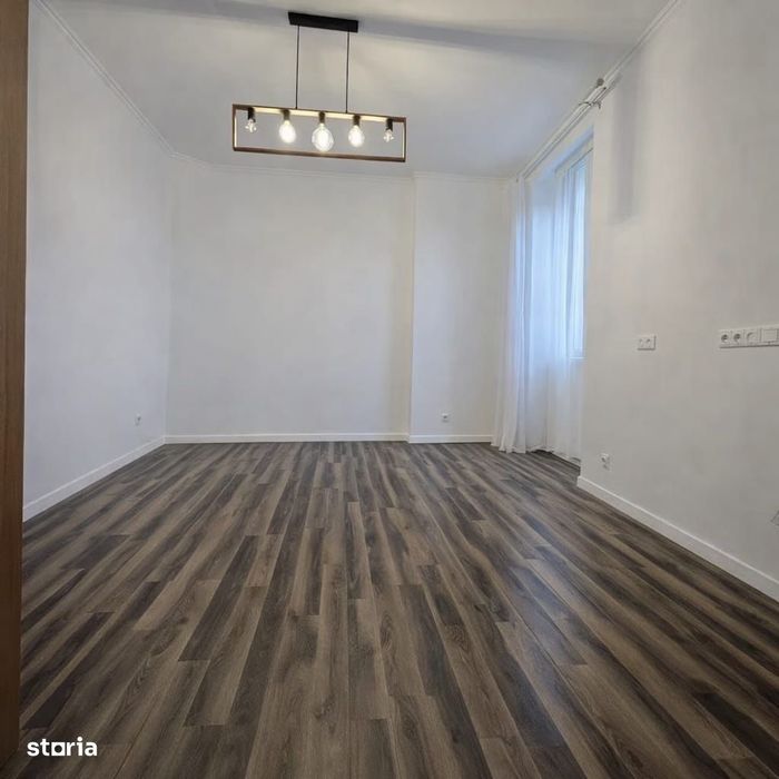 Spatiu comercial de  vanzare – ultracentral, Calea Clujului, Oradea