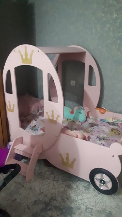 Кровать карета для принцесс