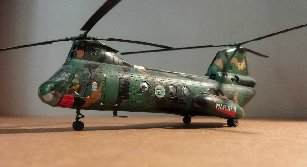 подарочная модель самолёта AC-47 Gunship 1/72 пр. Италия