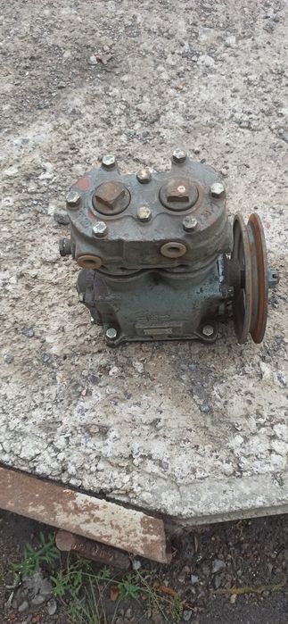 Компрессор воздушный 2шт.разные