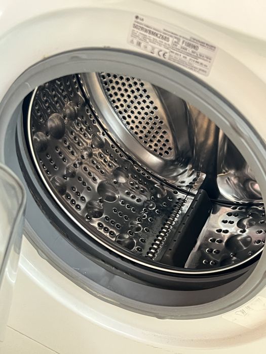 Стриральная машинка LG