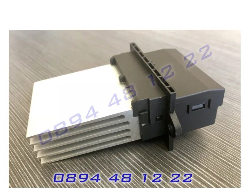 Резистор Вентилатор Реостат Парно Пежо Рено Renault Peugeot Citroen