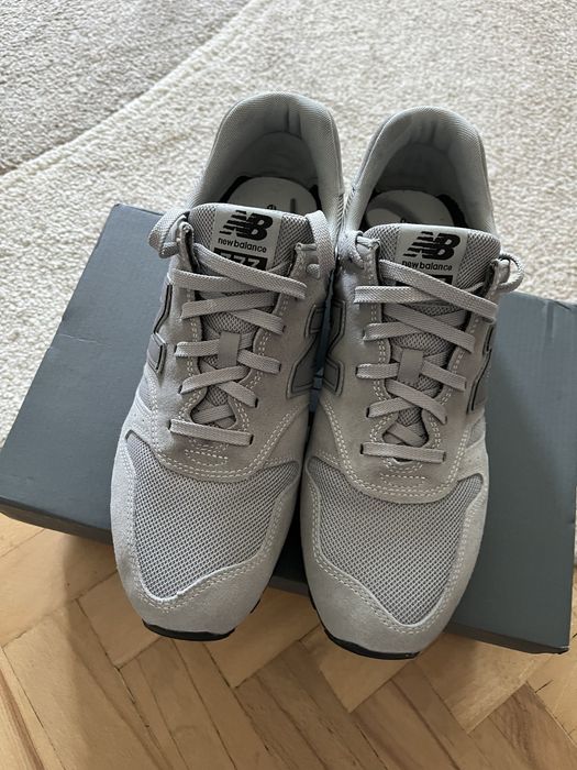 Маратонки new balance