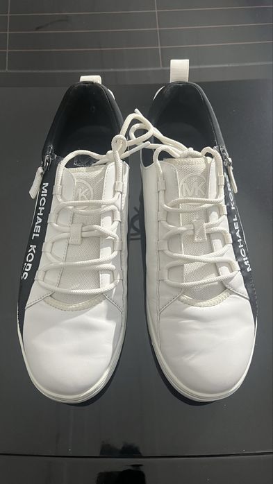 Michael Kors мъжки бели кожени кецове