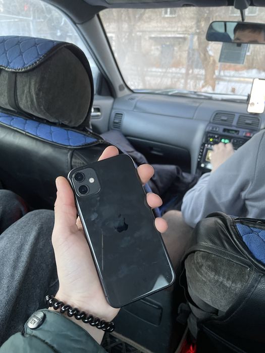 Айфон 11 в отличном