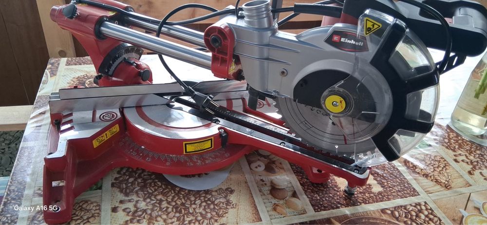 Fierastrau circular pendular