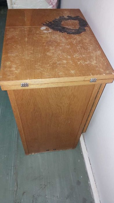 Vand masina cusut Veronica tip mobilier - 150 ron