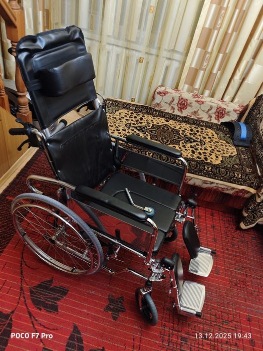 Продам инвалидную коляску