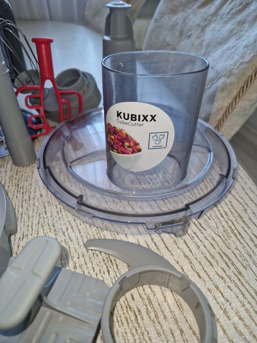 Продам кухонный Комбайн Bosch