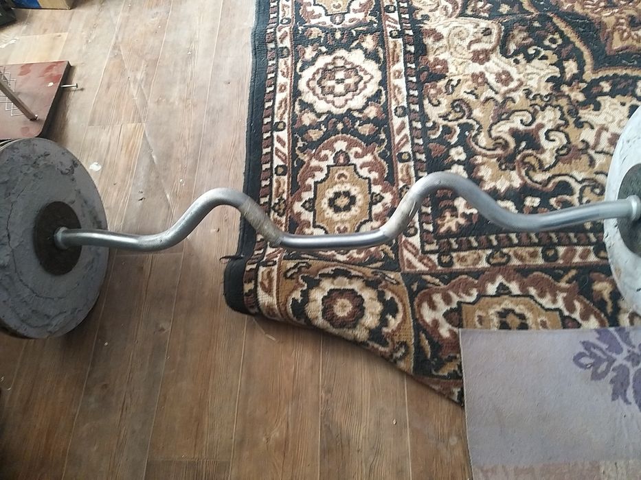 продаётся штанга фигурная