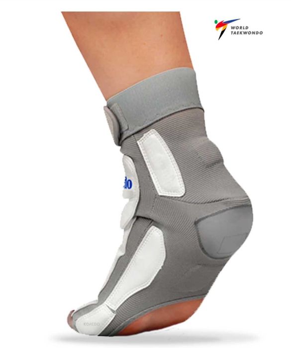 Електонни чорапи за таекуондо