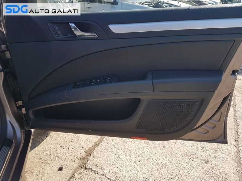 Panou Fata Interioara Usa Portiera Dreapta Fata Skoda Superb 2 2008 - 2015