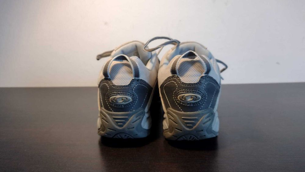 Adidași de munte Salomon