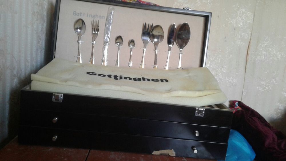 Столовый прибор большой