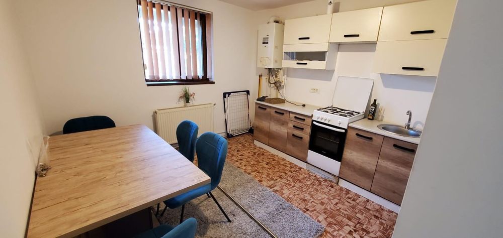 Apartament cu doua camere de inchiriat