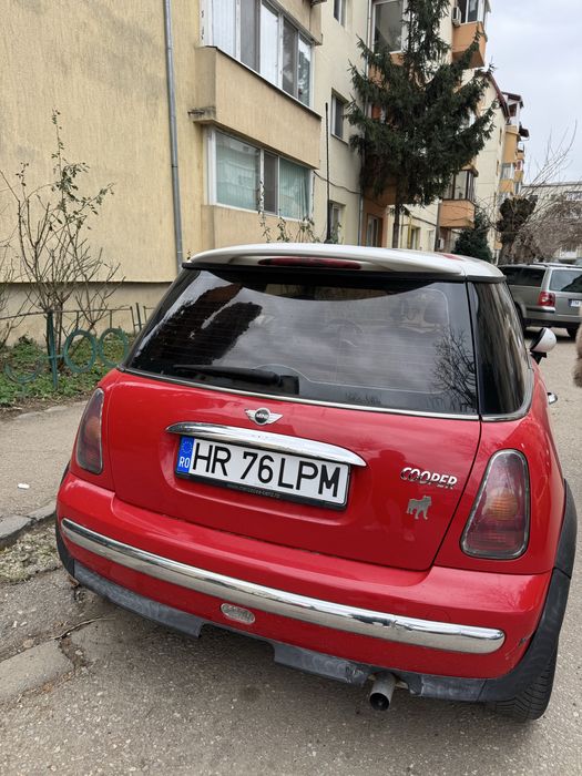 Mini Cooper 2004 – 1.6 benzină – 136 CP – Suspensie sport – Stare bună