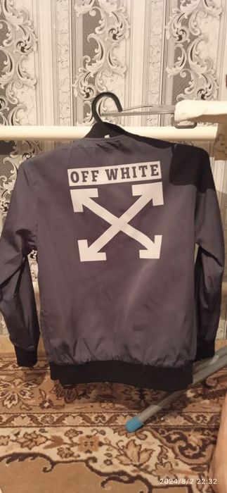 Ветровка  2-х сторонняя.