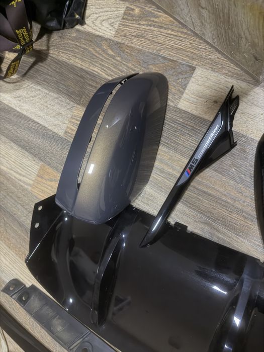 BMW  m5   spoler ablisovka bakavoy aci