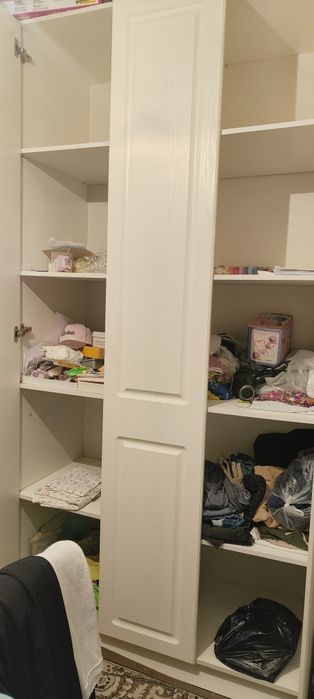 Продам шкаф до потолка