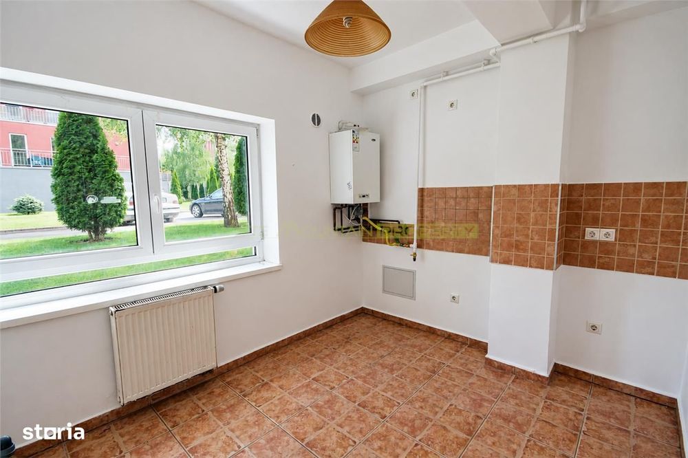 De vanzare - apartament 2 camere, Avantgarden 1