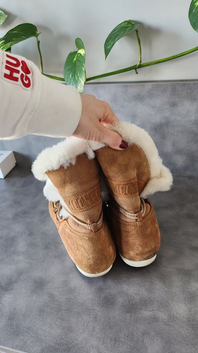 Moon Boot дамски апрески от естествен велур