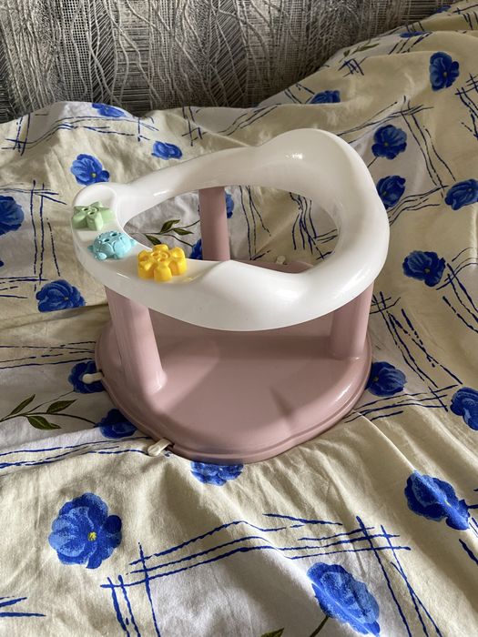 Детский стульчик для ванны