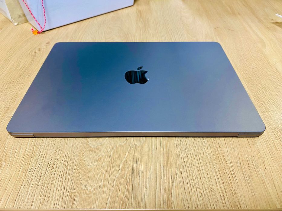 MacBook Air 13 2022, Apple M2, 8GB RAM, 256GB SSD, Space Grey, 97% BH
