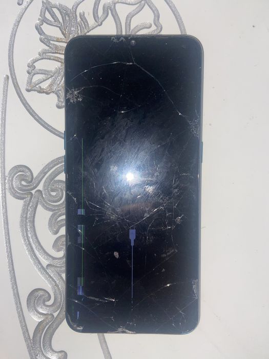 Продам телефон оппо на запчасти