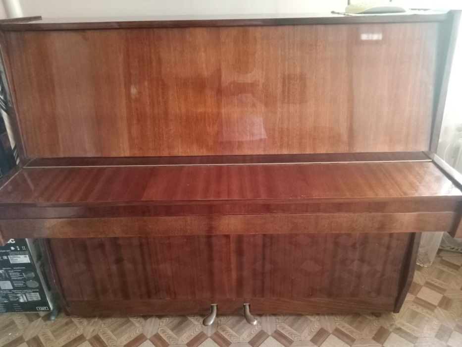 Пианино антиквариат