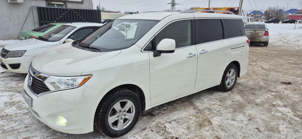 Продам семиместный минивэн.