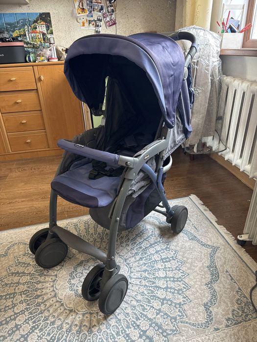 Коляска Chicco синяя