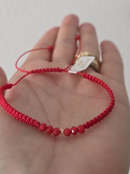 Bratara cu bile de aur