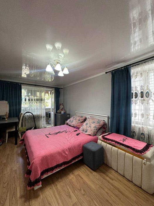 Продам 3-х комнатную квартиру в районе КЖБИ